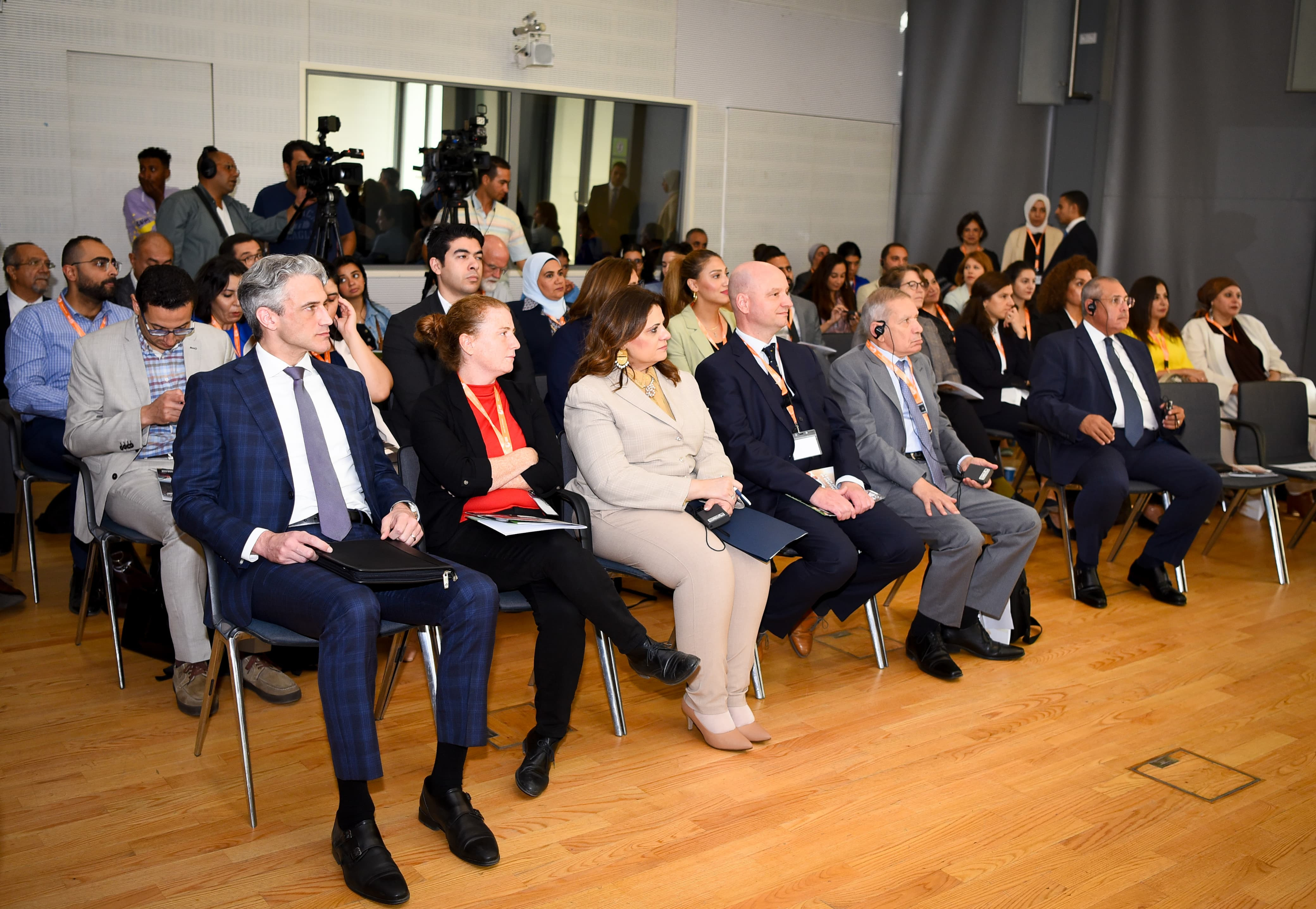 وزيرة الهجرة