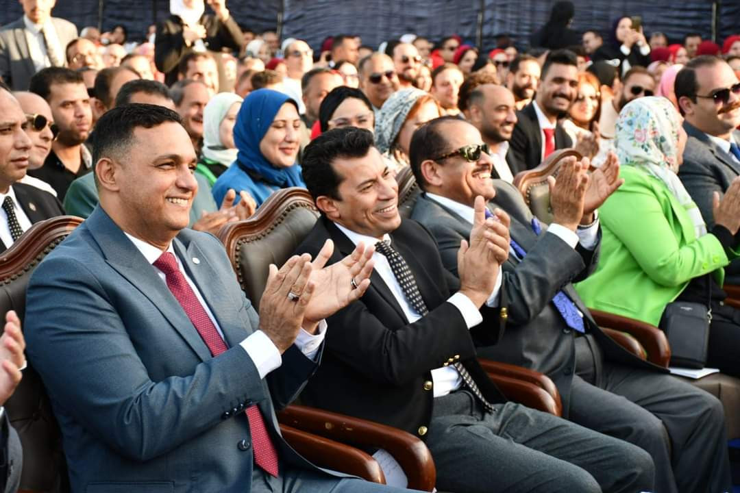 وزير الشباب