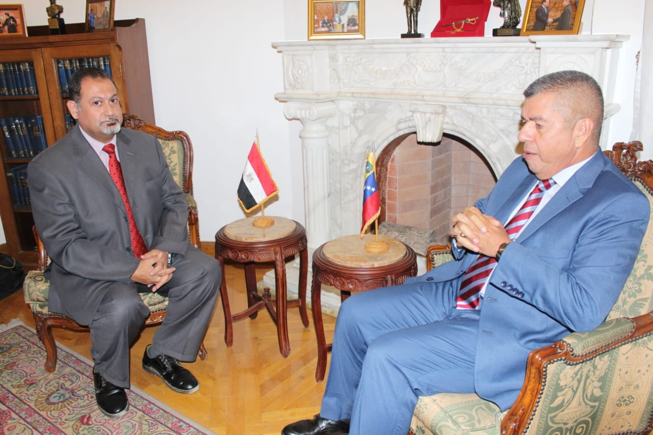 حمودة مع سفير فنزويلا
