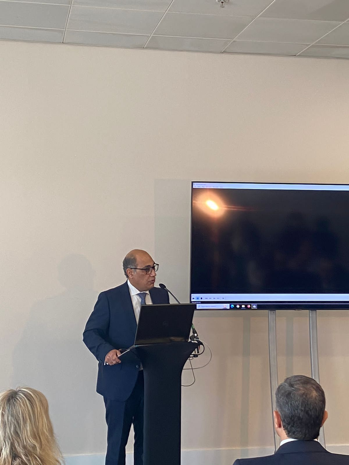 وزير السياحة