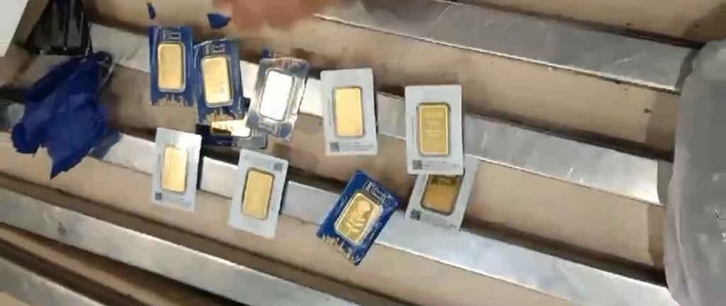 جمارك مطار القاهرة