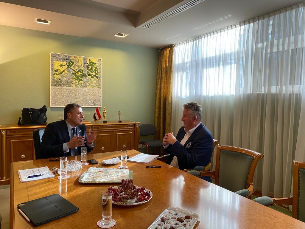 وزير السياحة والآثار