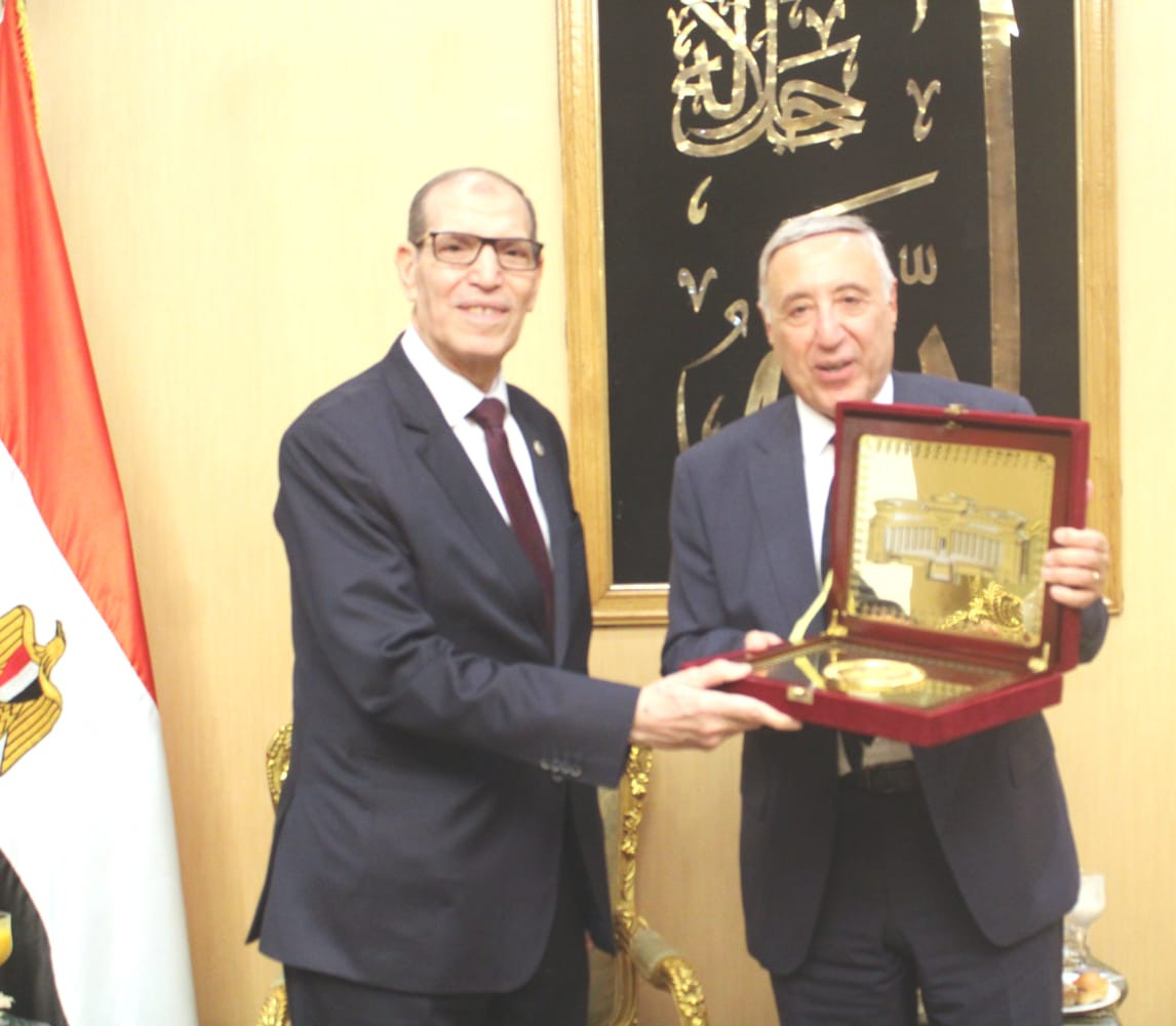 النيابة الإدارية