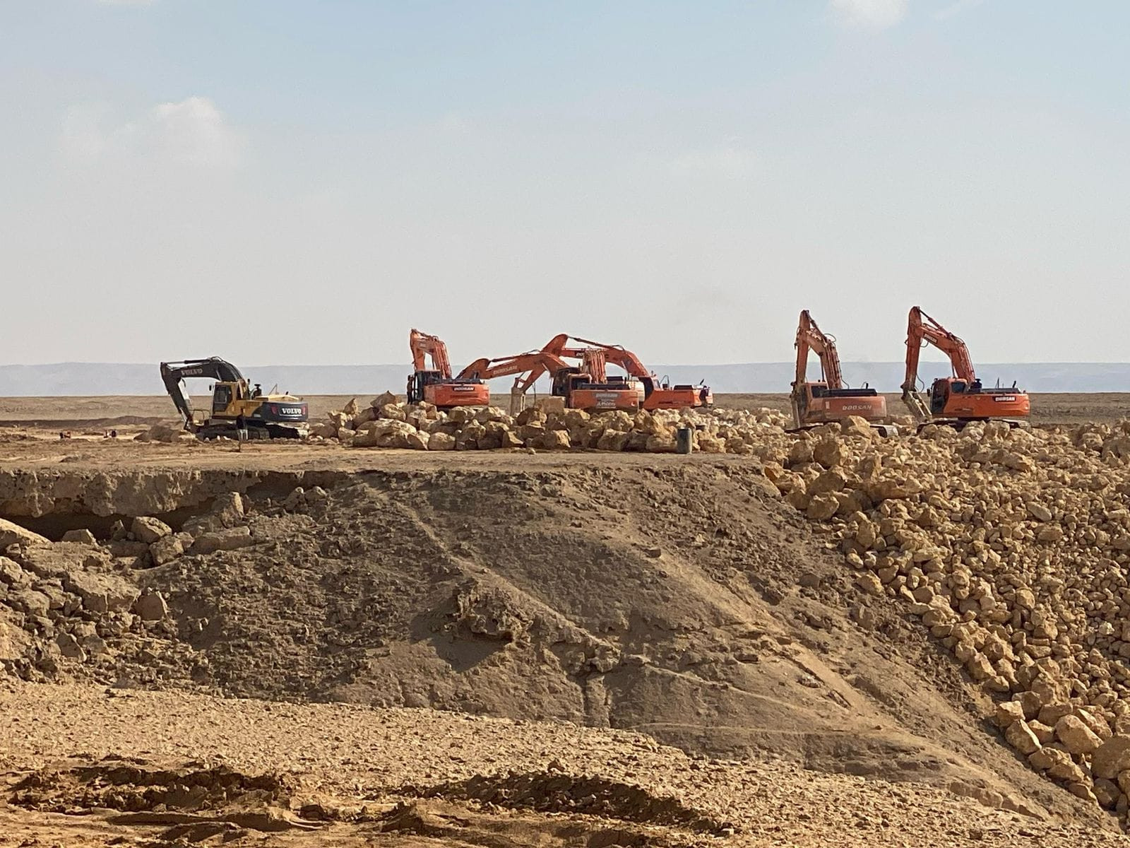 وزير الإسكان