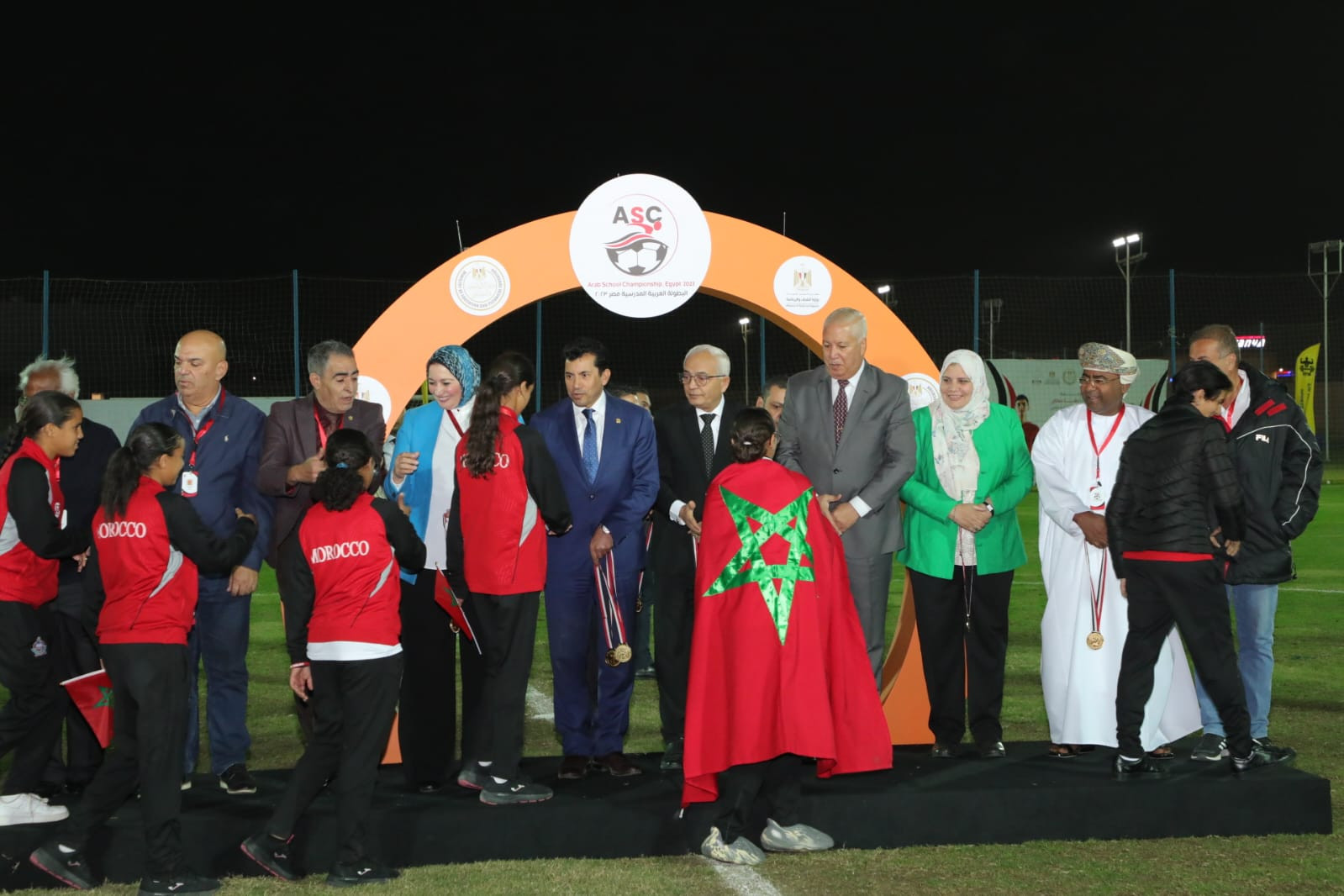 وزيرا التعليم والشباب والرياضة