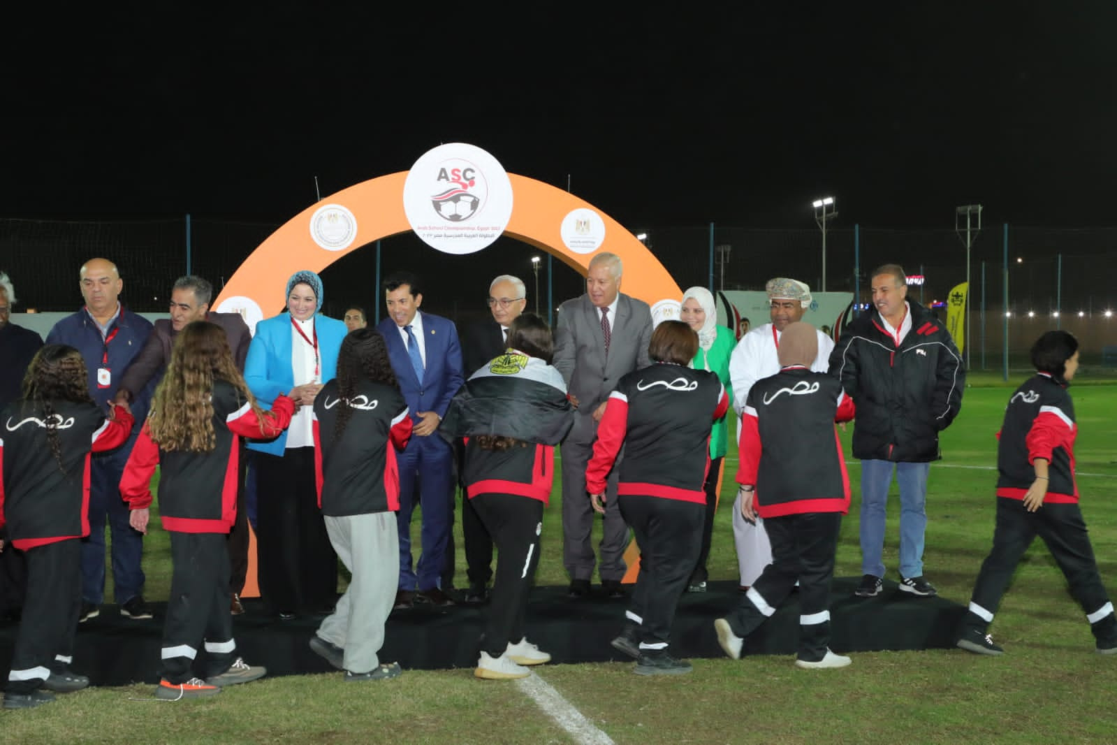 وزيرا التعليم والشباب والرياضة