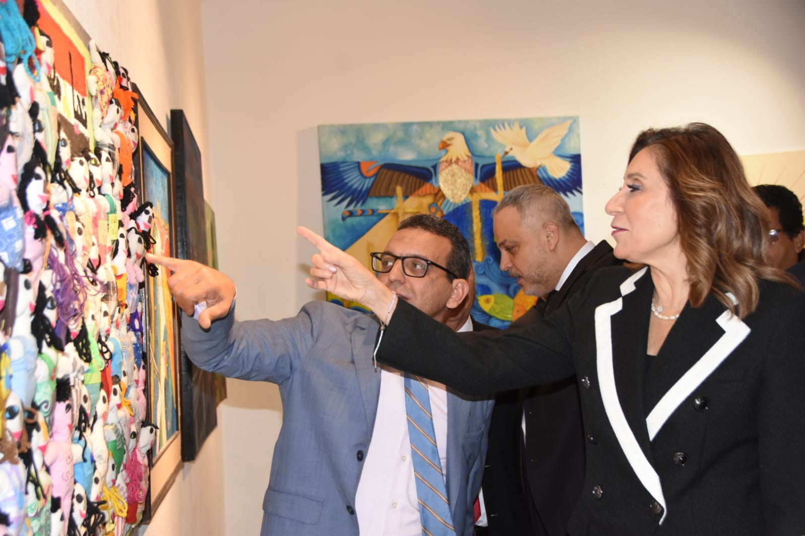 وزيرة الثقافة