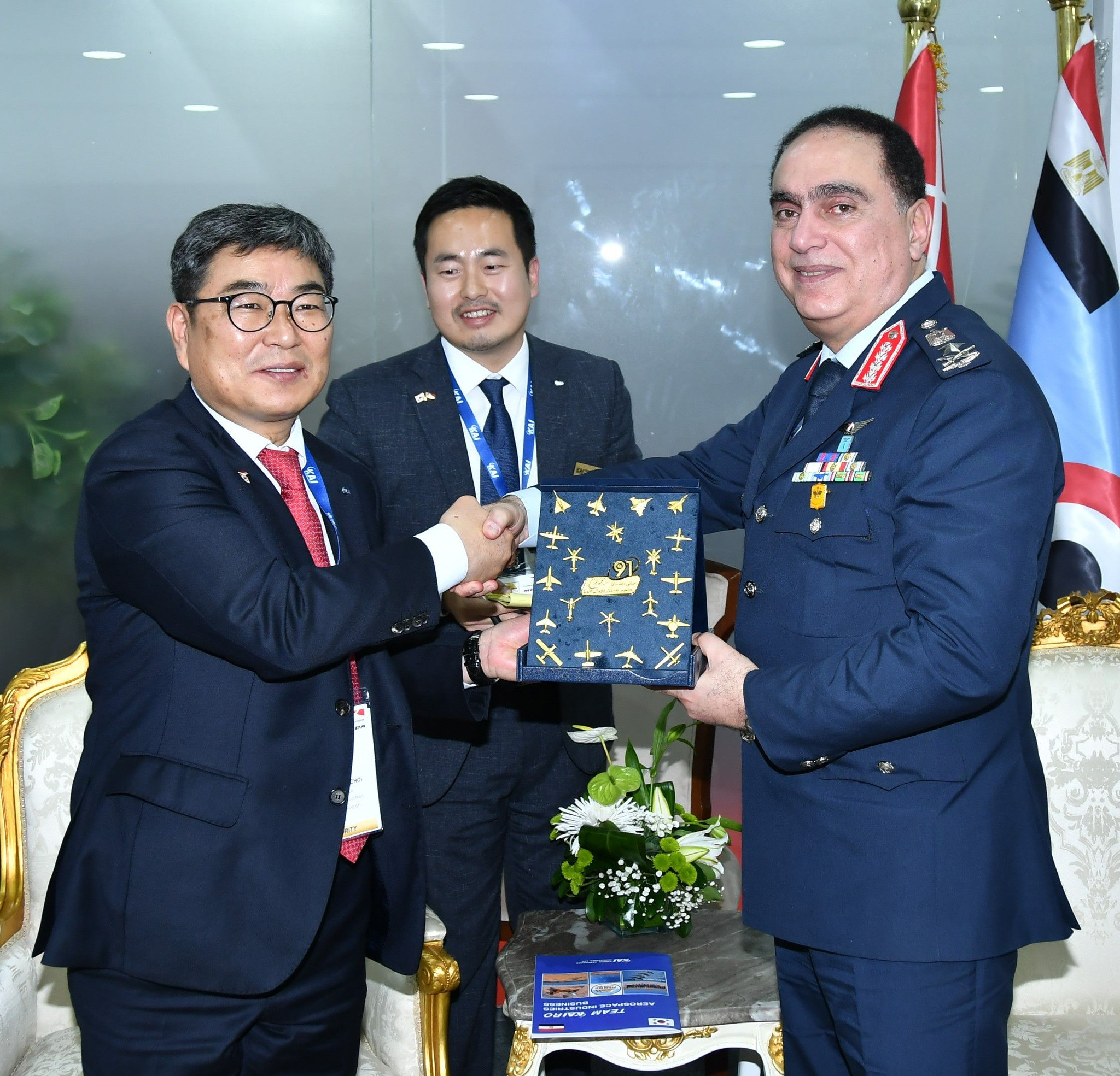 القوات المسلحة ايديكس