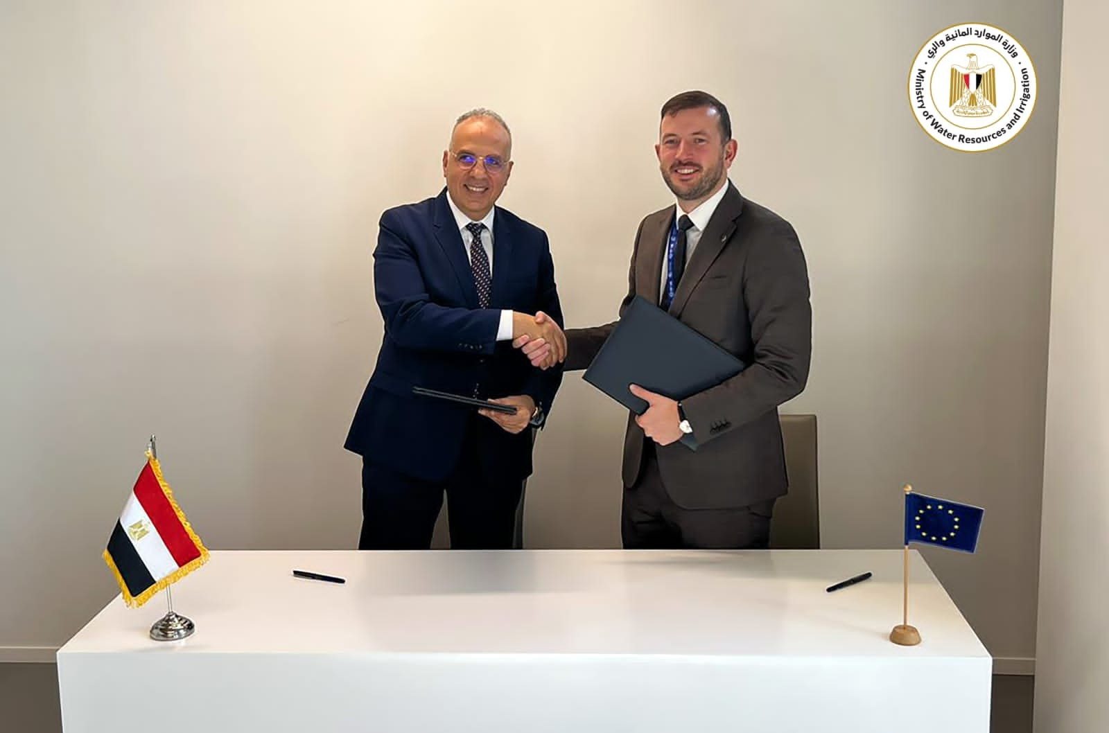 وزير الري ومفوض الاتحاد الأوروبي