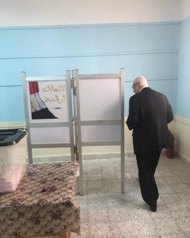 المستشار عدلي منصور