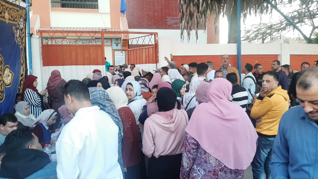 سيدات