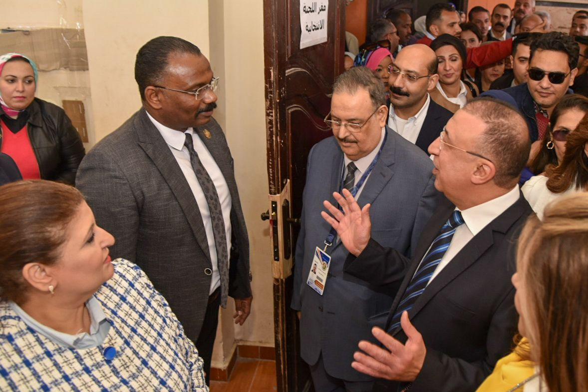 محافظ الإسكندرية