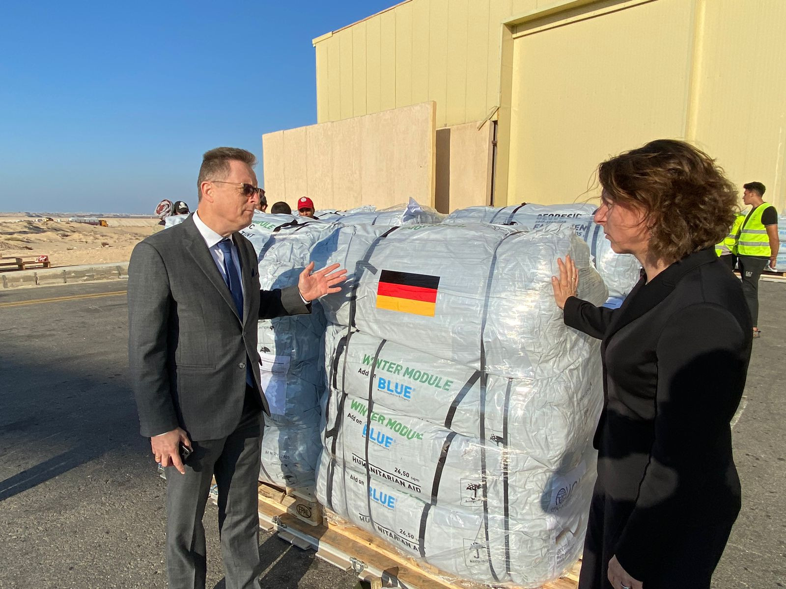 طائرة مساعدات ألمانية