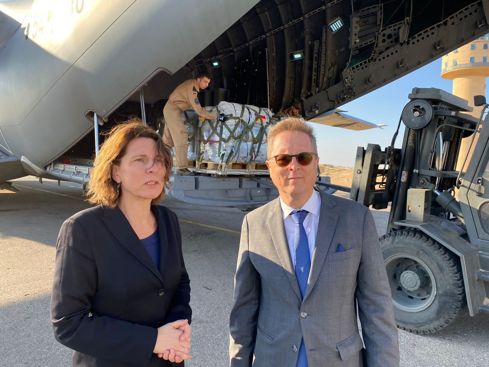 طائرة مساعدات ألمانية