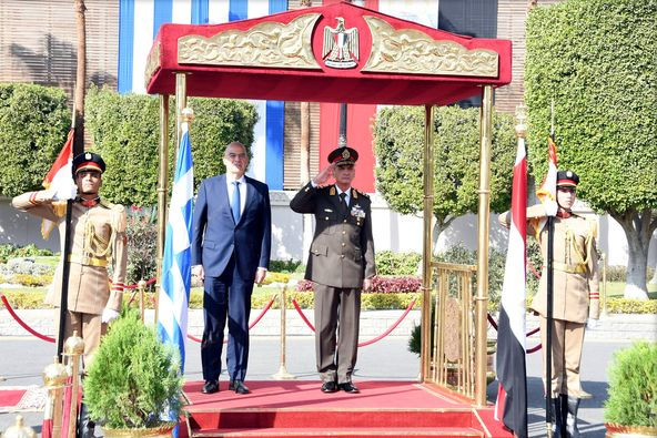 وزير الدفاع