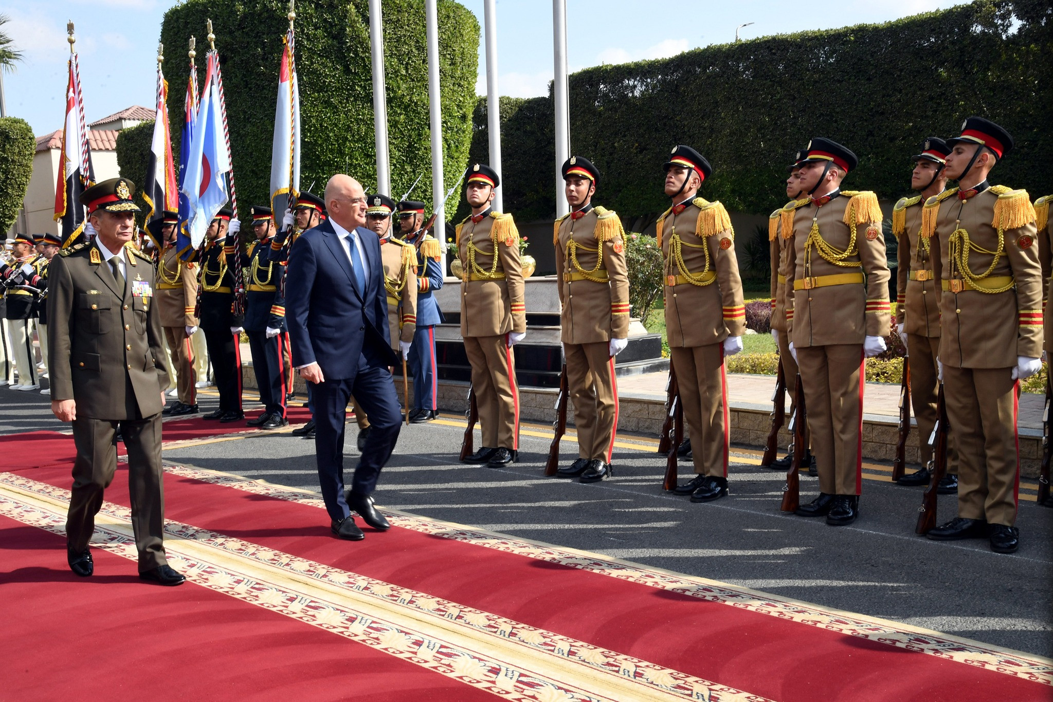 وزير الدفاع