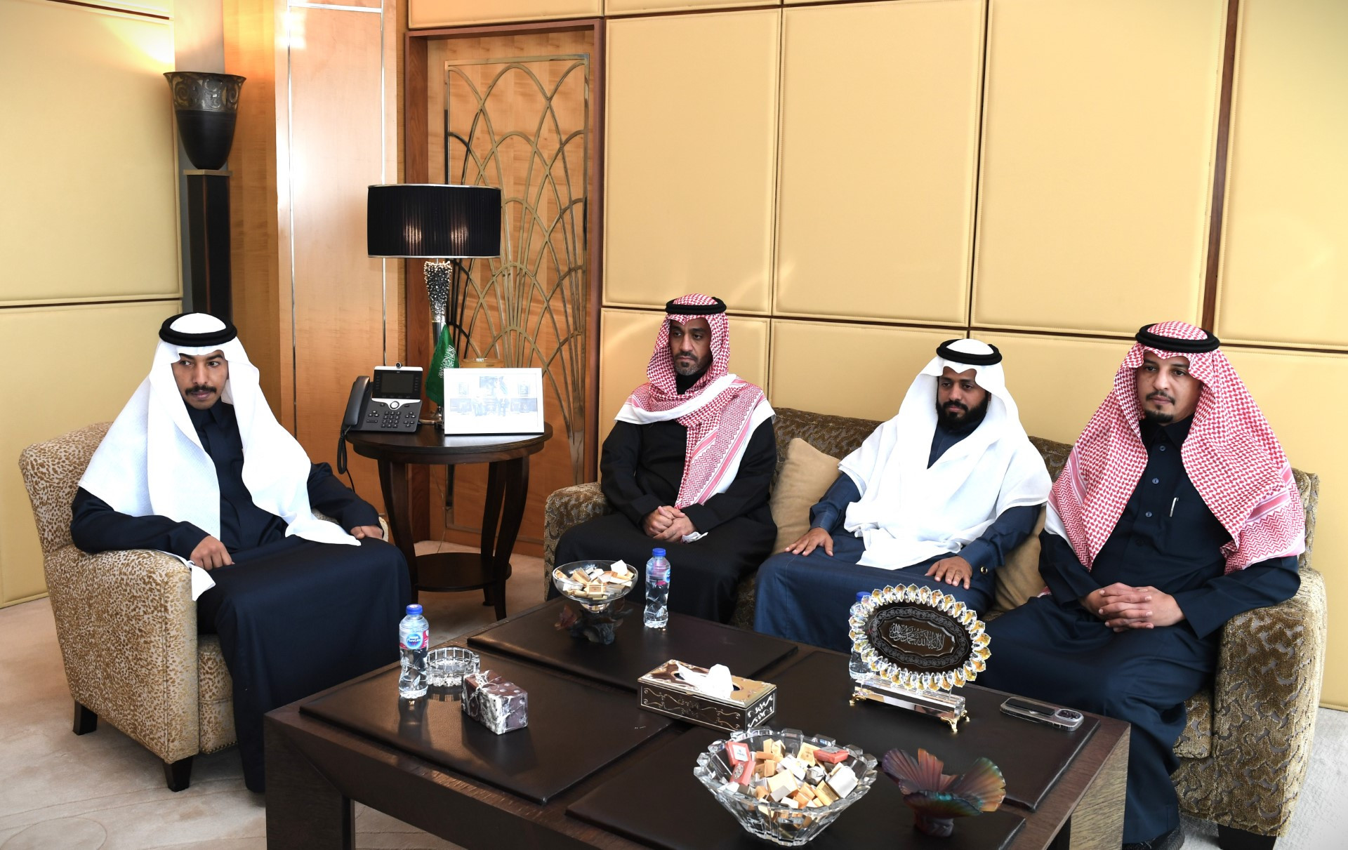 مام وخطيب المسجد النبوي