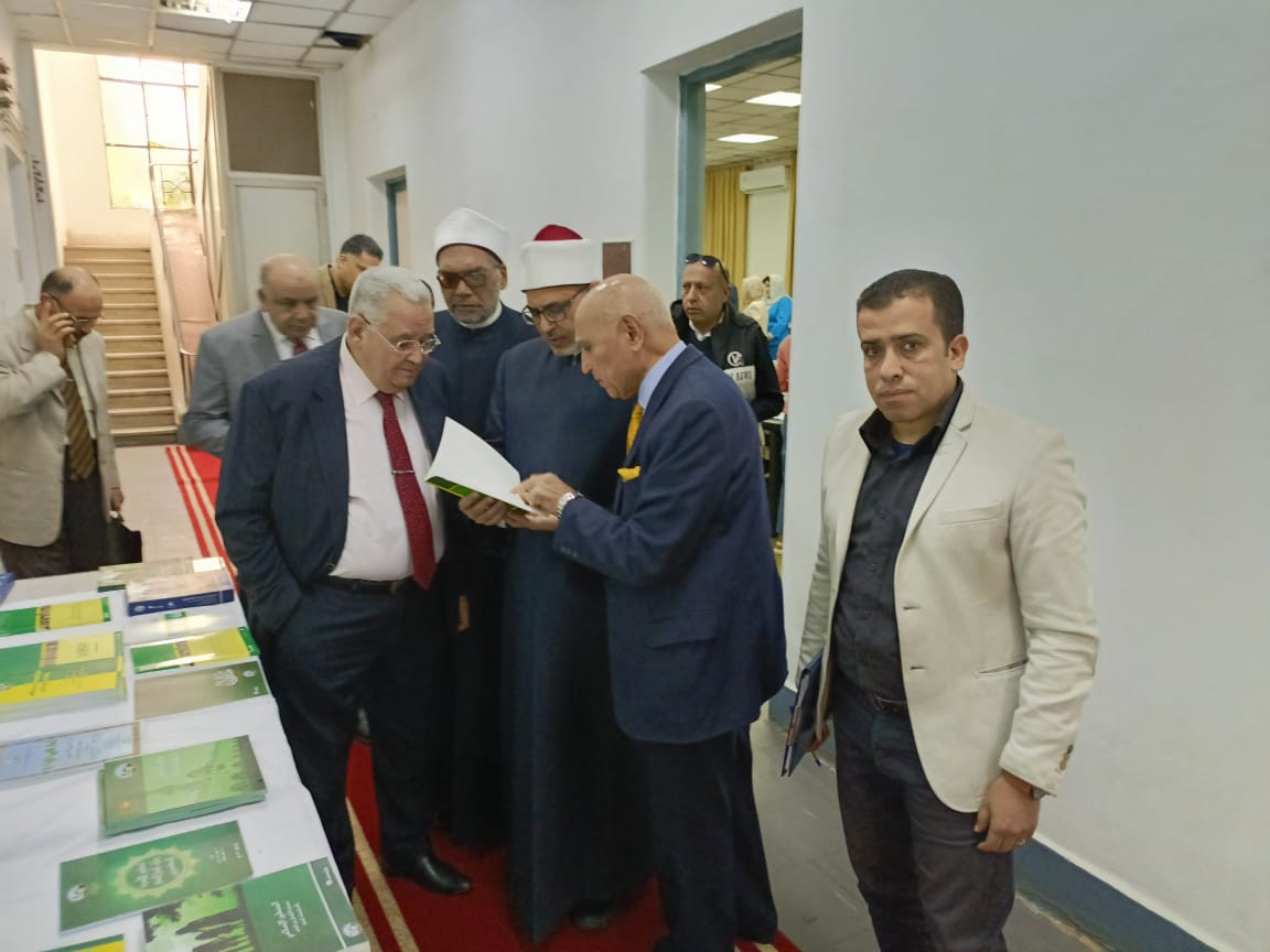 رئيس جامعة الأزهر