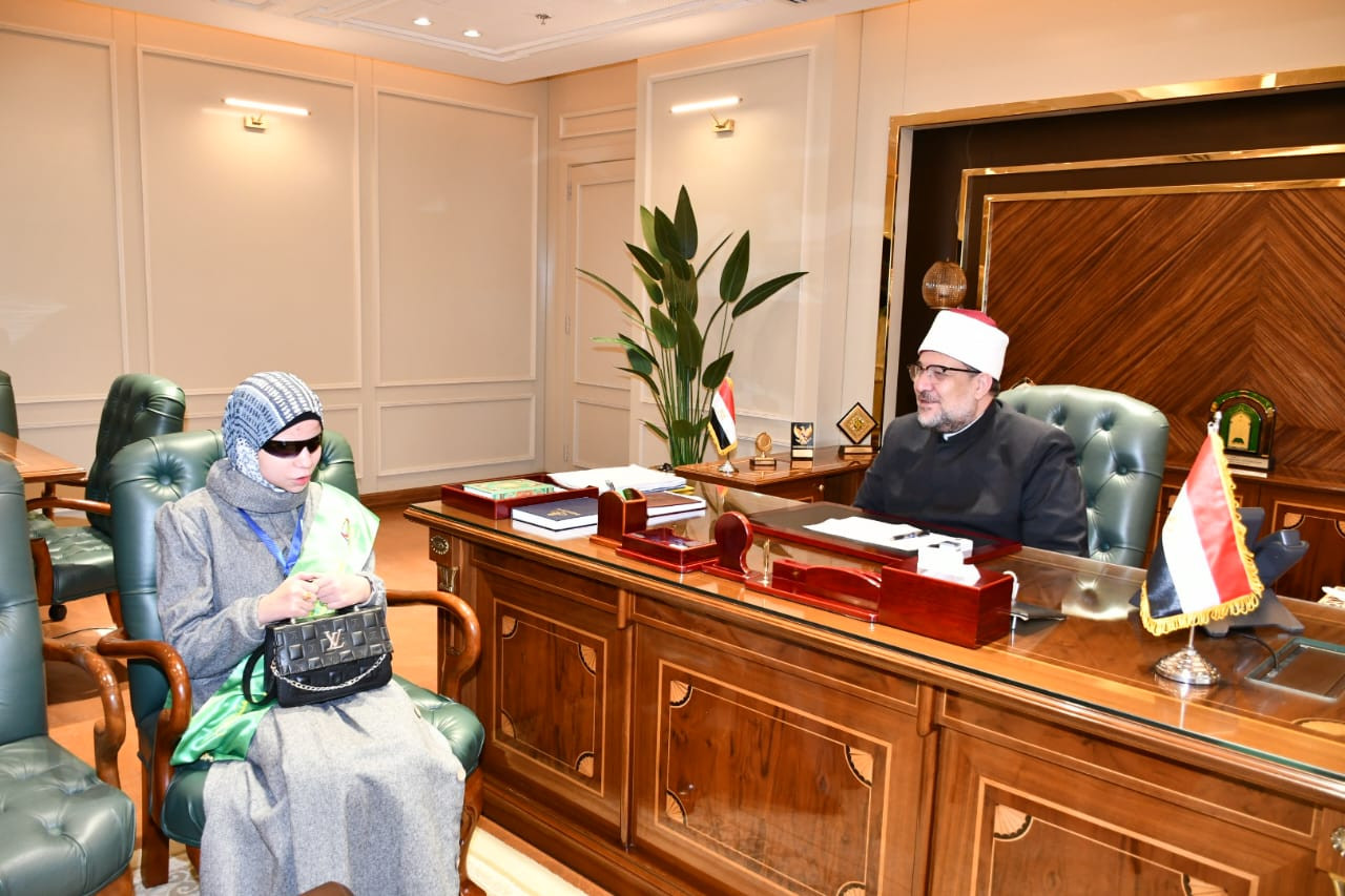 وزير الأوقاف يستقبل الفائزين بمسابقة القران الكريم