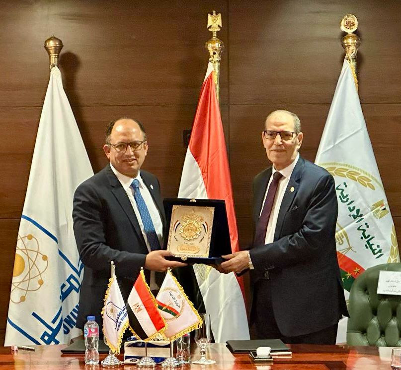 رئيس هيئة النيابة الإدارية ورئيس جامعة حلوان