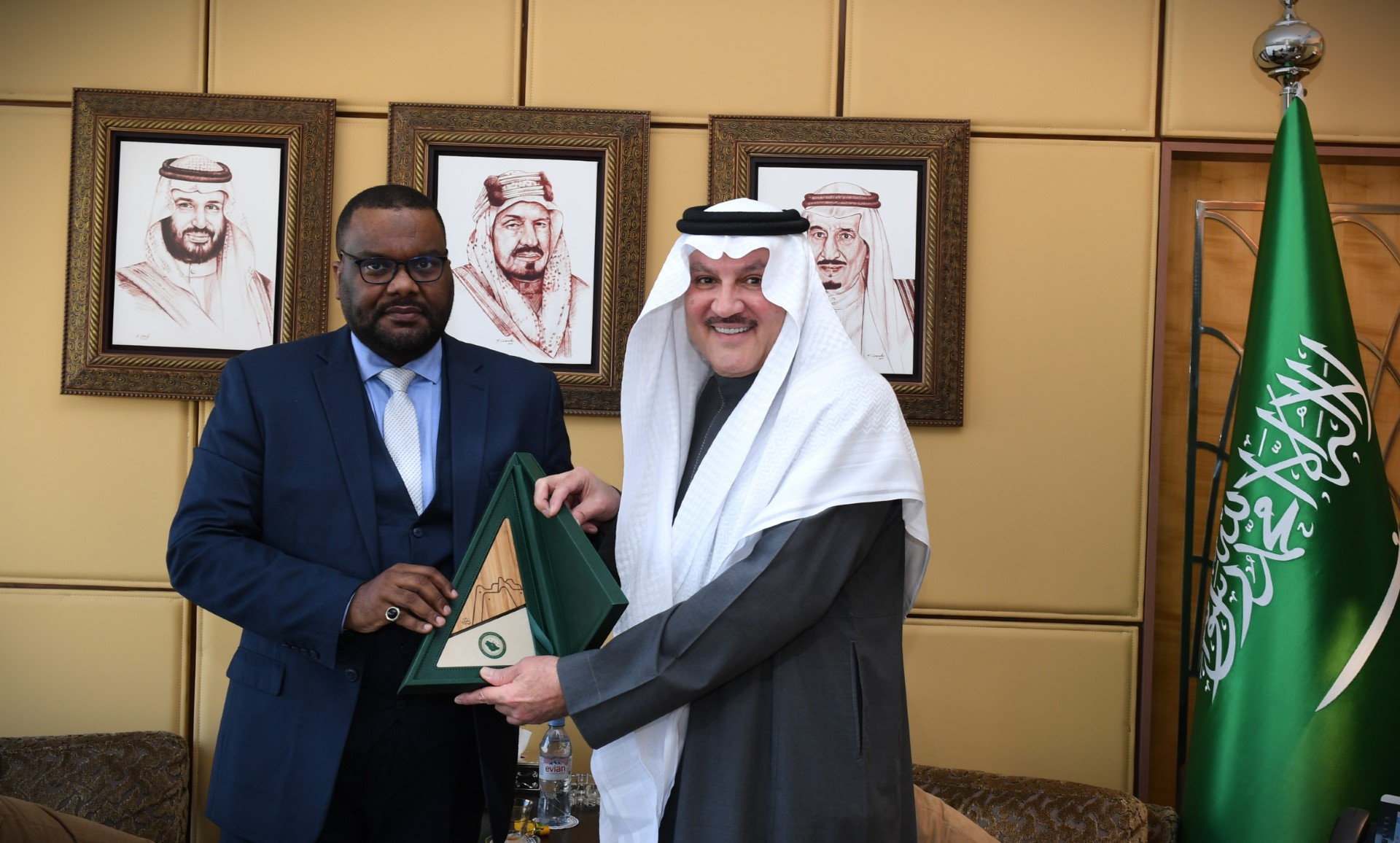 السفير أسامة نقلي