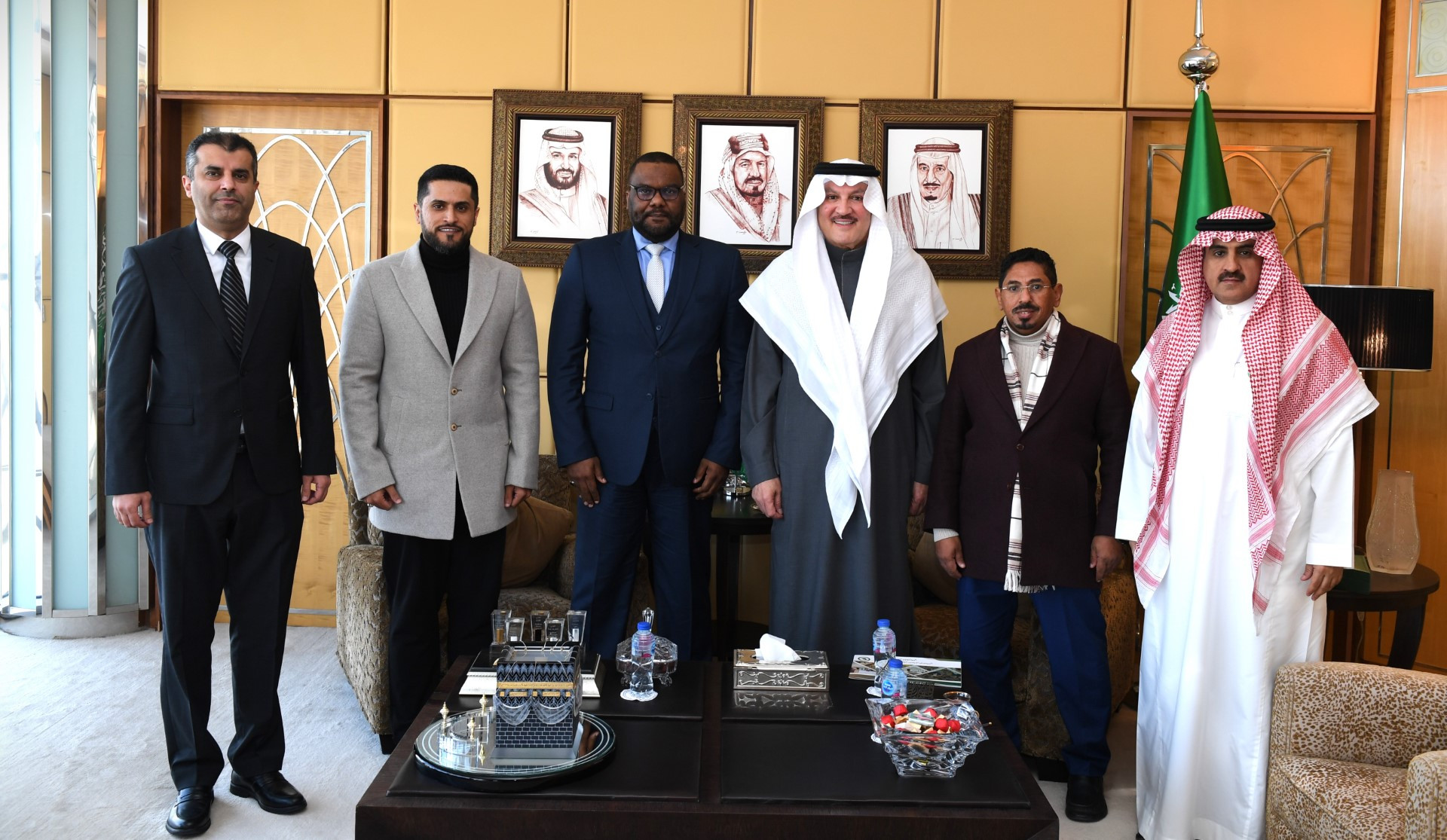 السفير أسامة نقلي