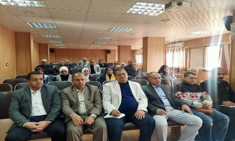 الدكتور محمود