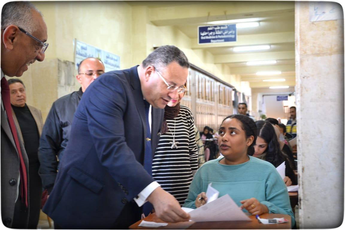 رئيس جامعة الإسكندرية