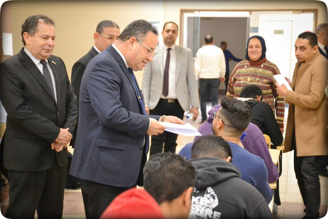 رئيس جامعة الإسكندرية