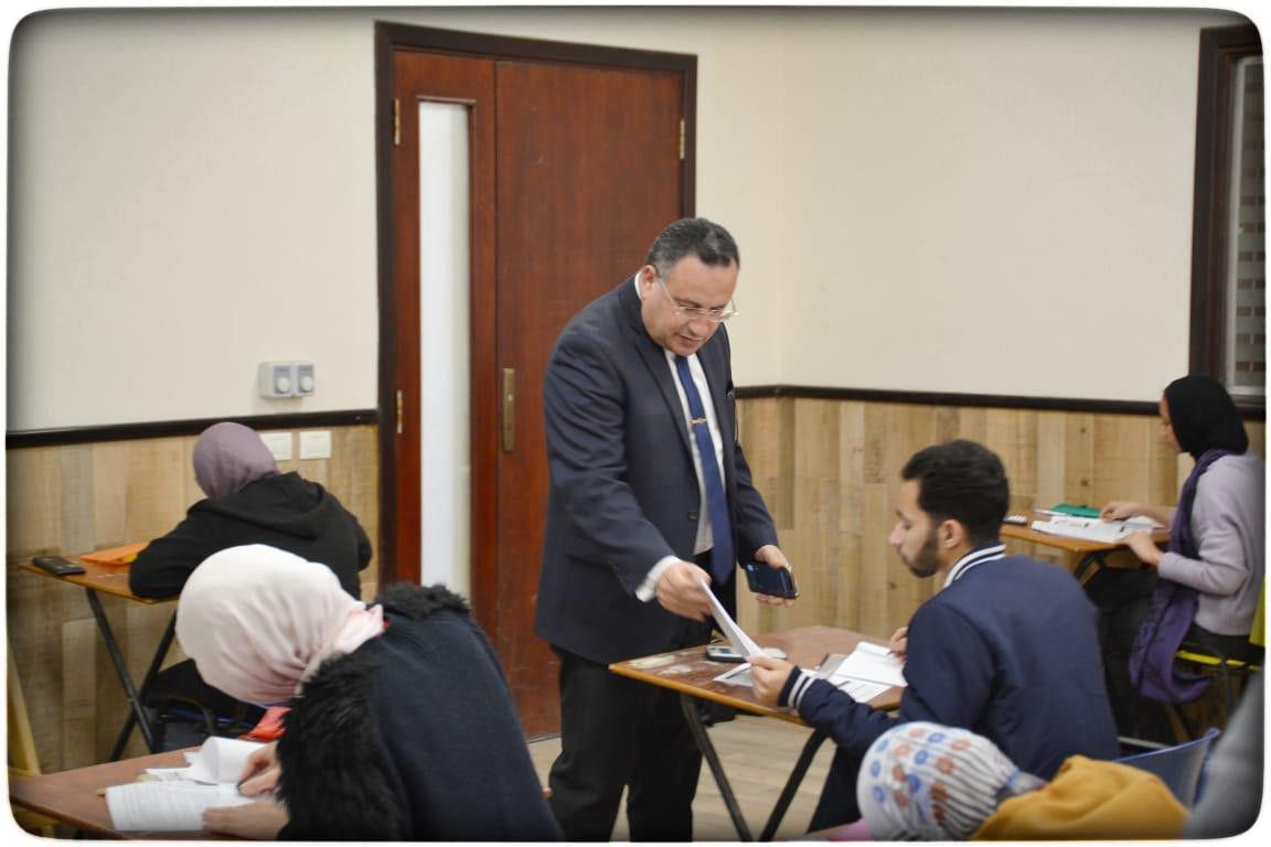 رئيس جامعة الإسكندرية