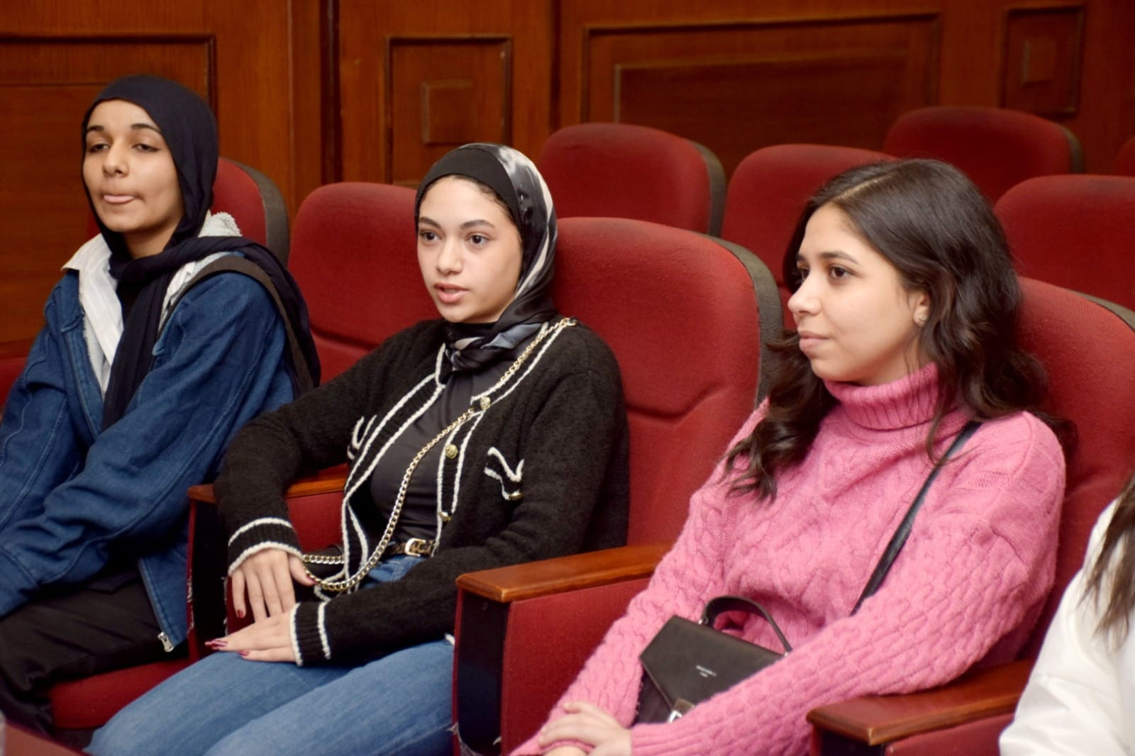 برنامج أنا متطوع