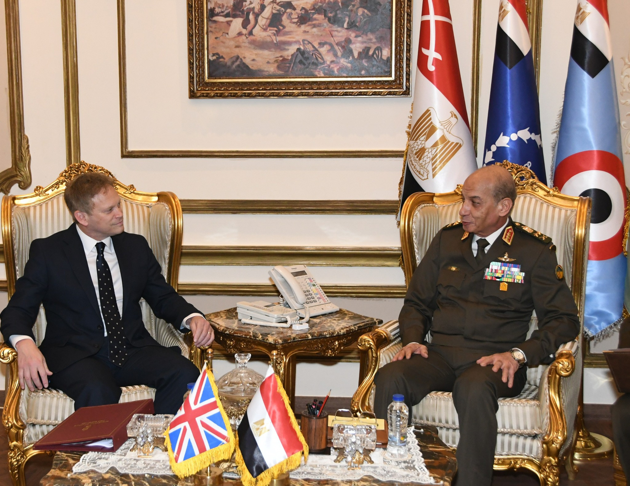 وزير الدفاع