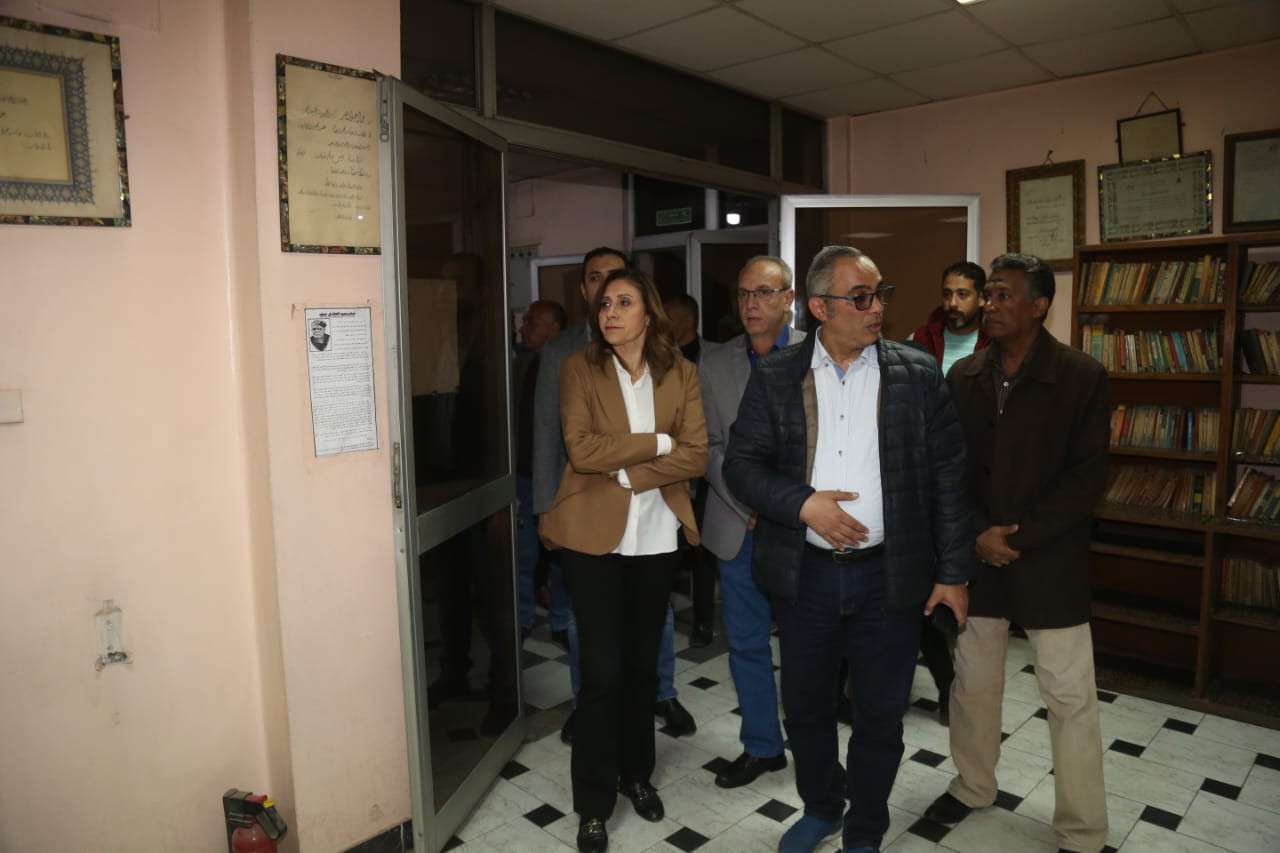 وزيرة الثقافة في اسوان