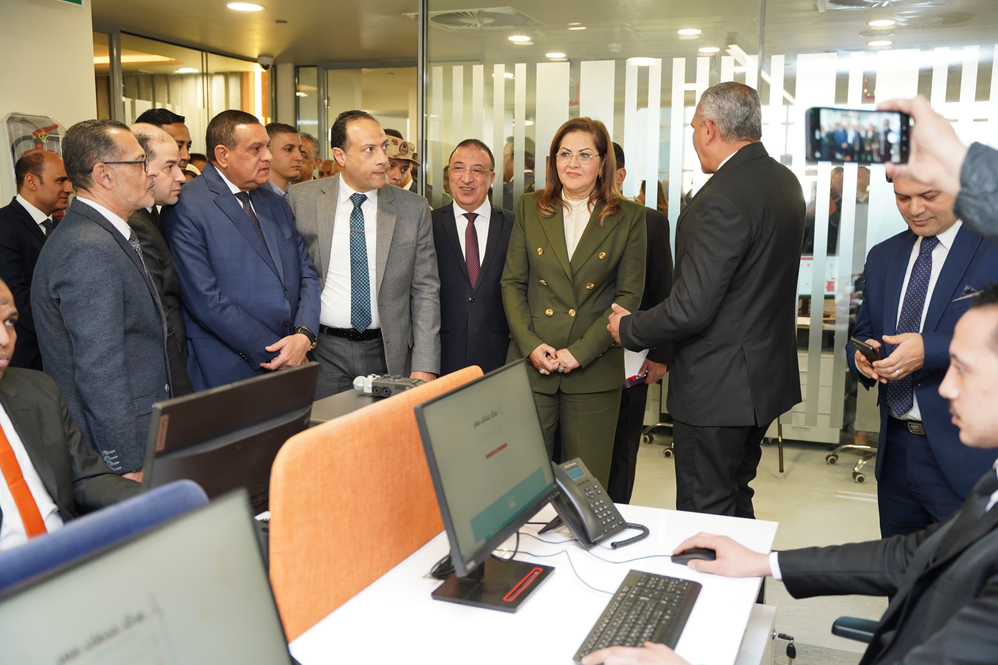 وزيرا التخطيط والتنمية المحلية ومحافظ الإسكندرية