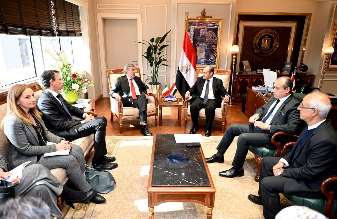 وزير التجارة