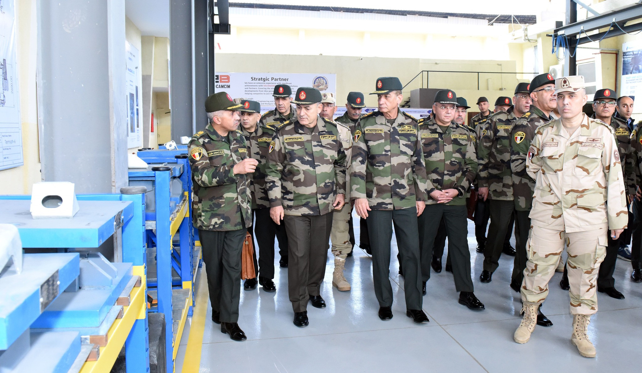 وزير الدفاع وإدارة المركبات