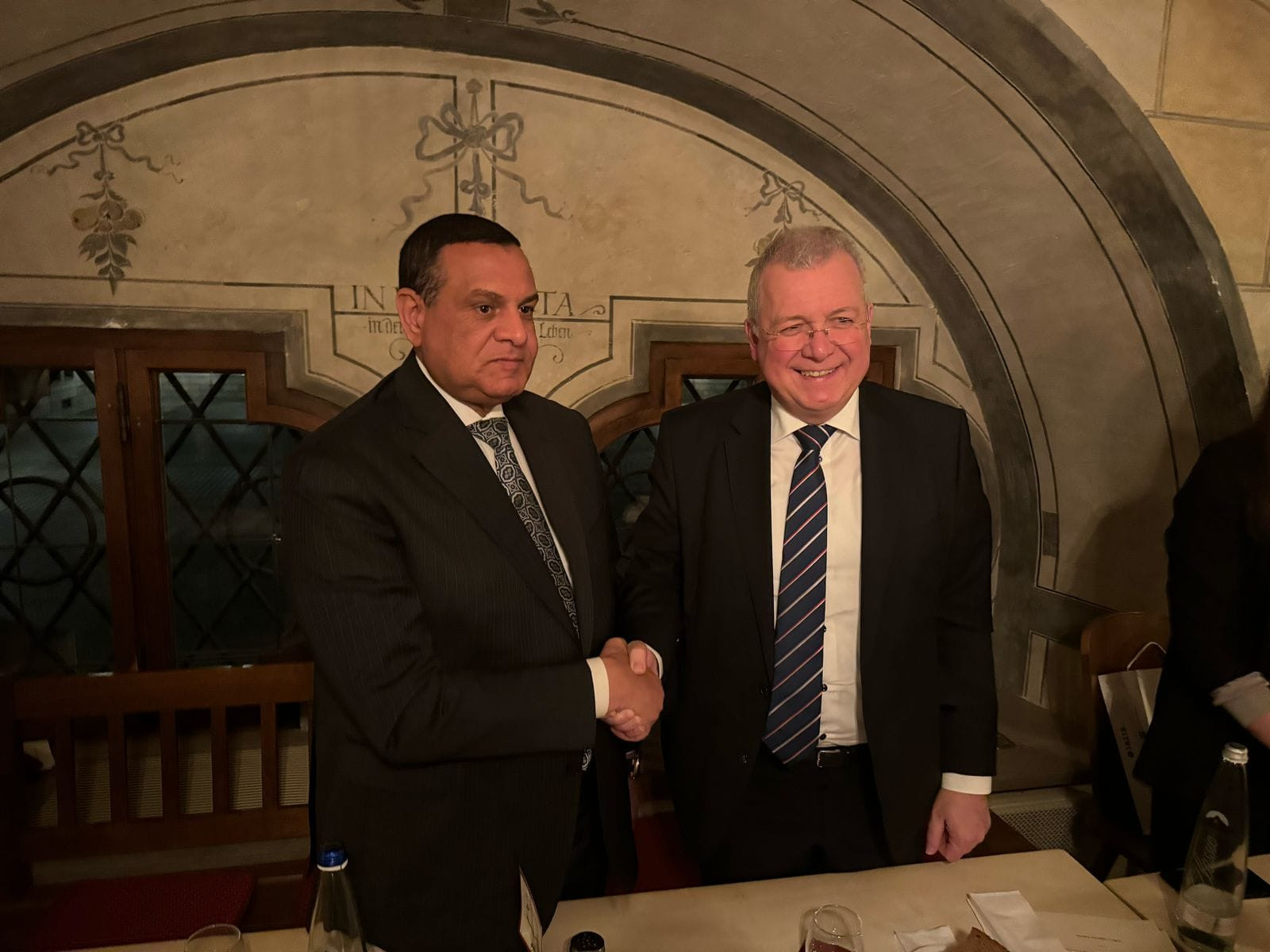 وزير التنمية المحليه