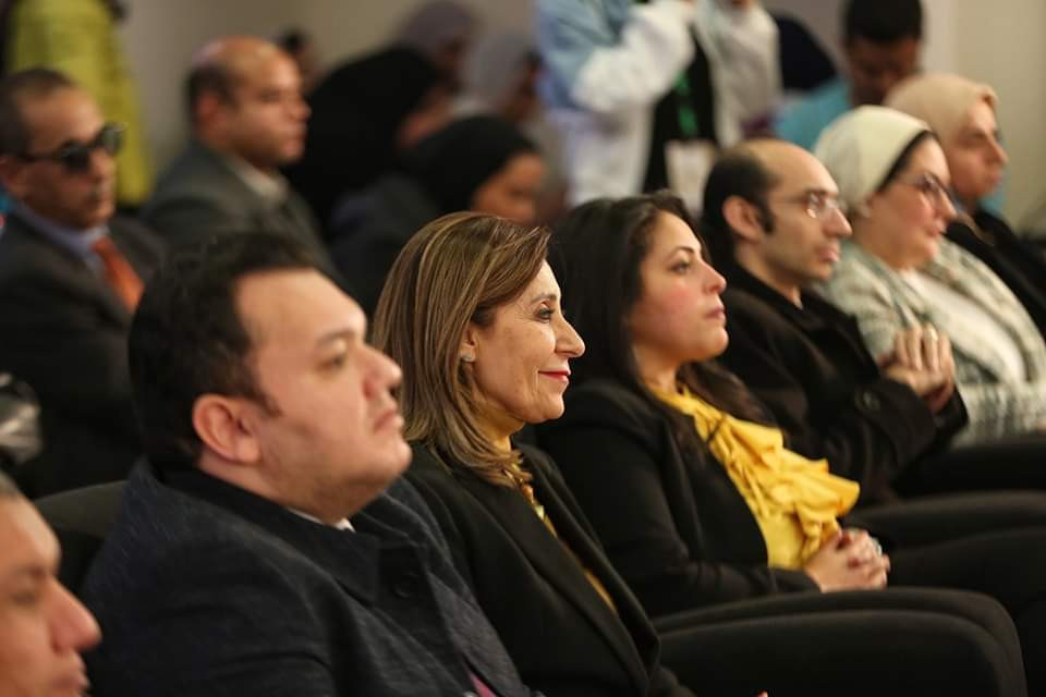 وزيرة الثقافة