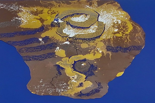 معرض نفوس خفية