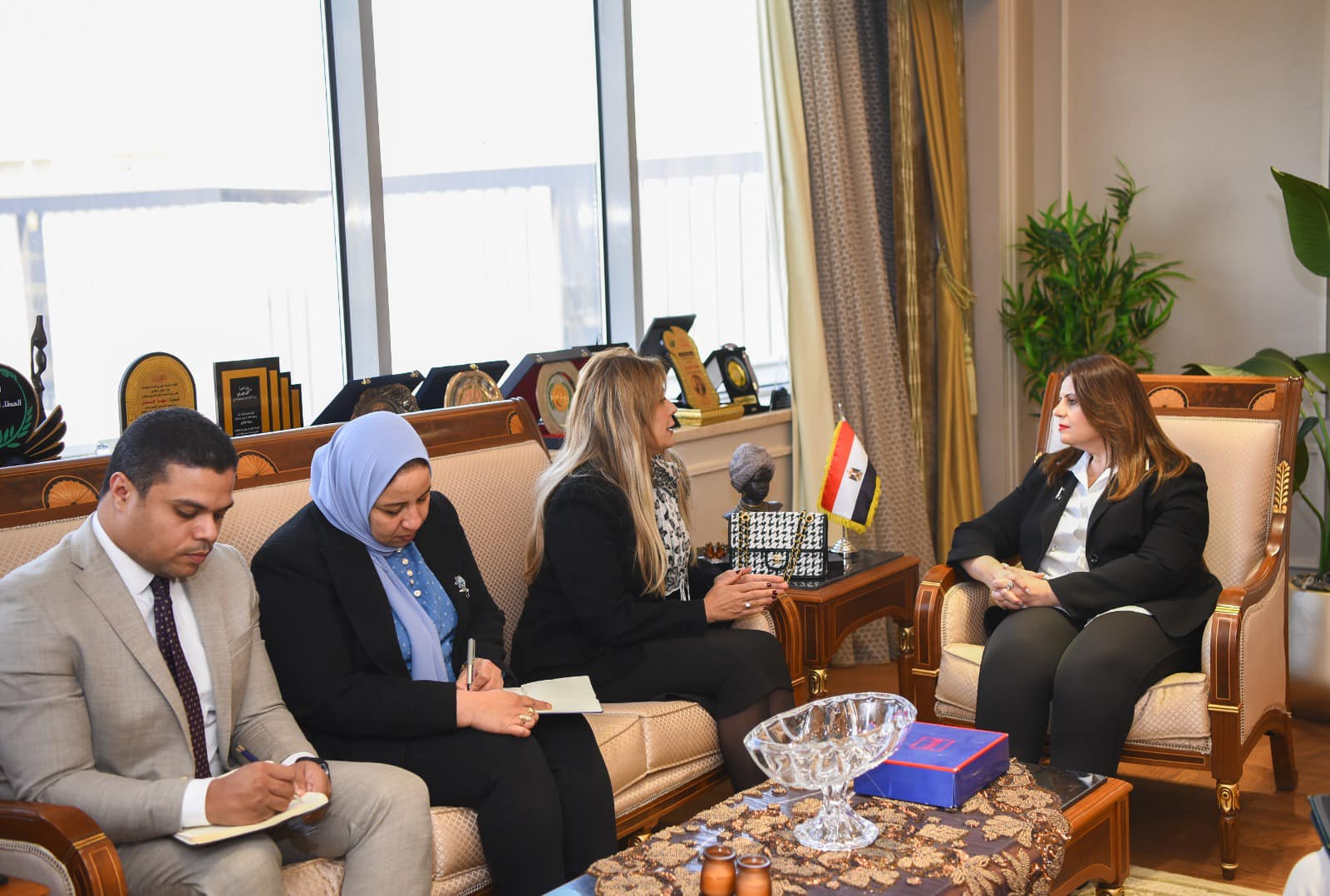 وزيرة الهجرة