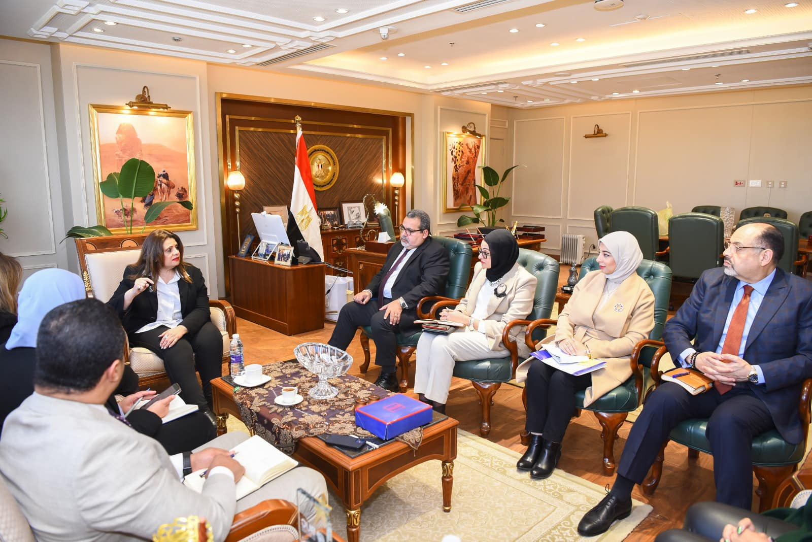 وزيرة الهجرة