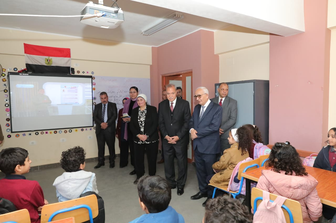 وزير التعليم ومحافظ القليوبية