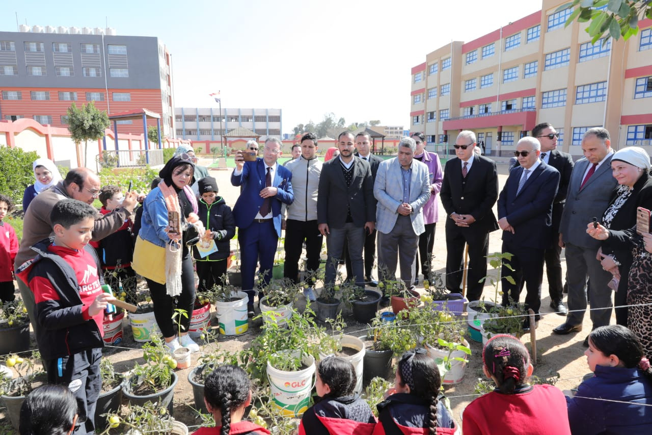 وزير التعليم ومحافظ القليوبية