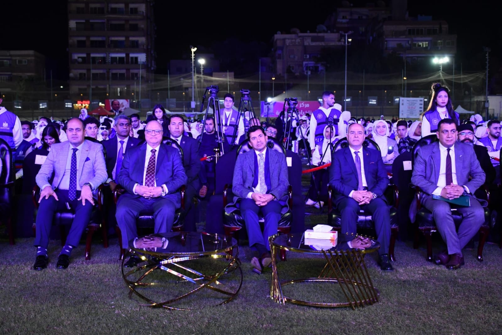 وزير الشباب والرياضة