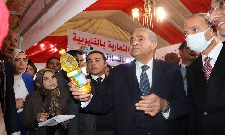 محافظ القليوبية ووزير التموين