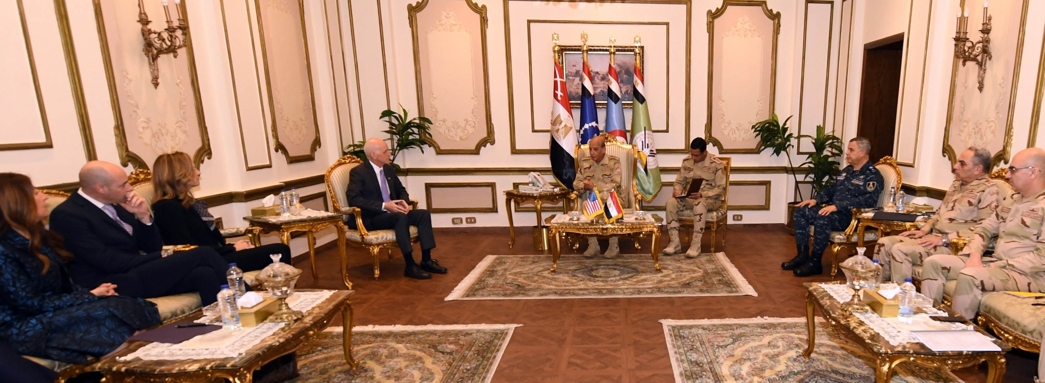 وزير الدفاع