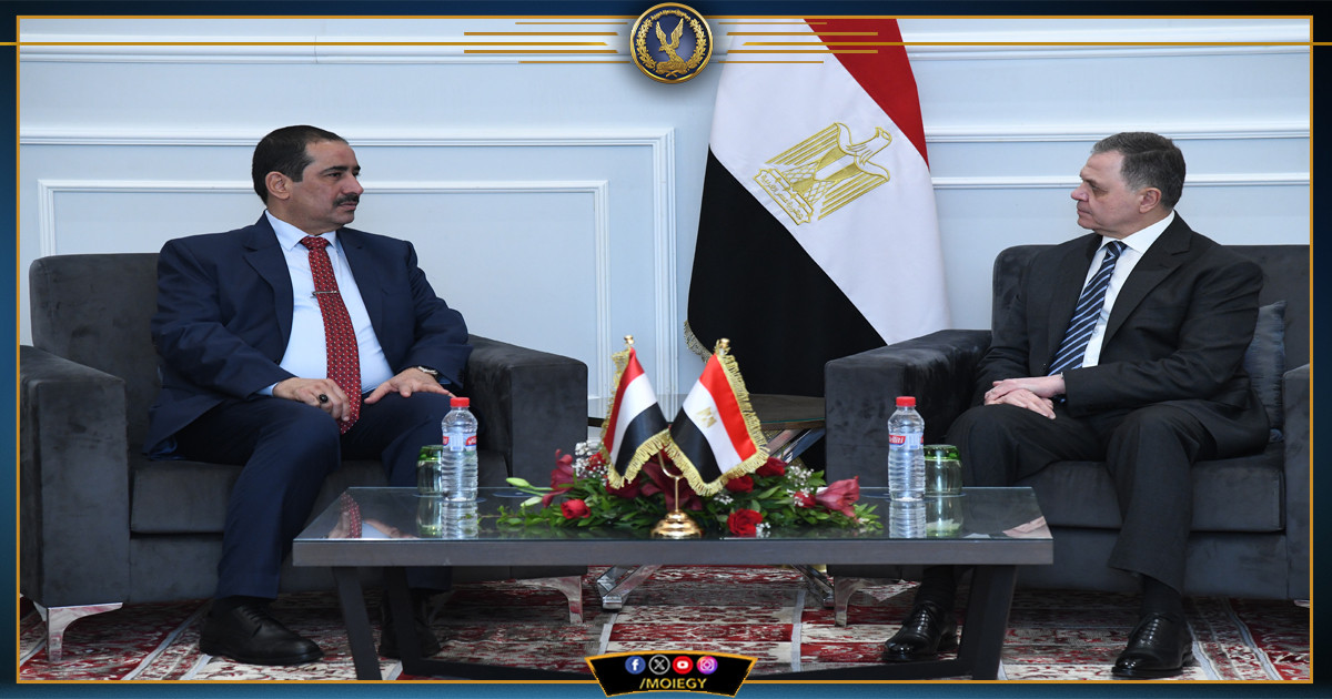 وزير الداخلية يجتمع مع عدد من نظرائه العرب