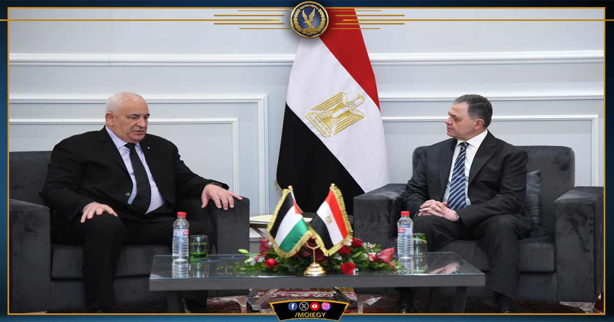 وزير الداخلية يجتمع مع عدد من نظرائه العرب