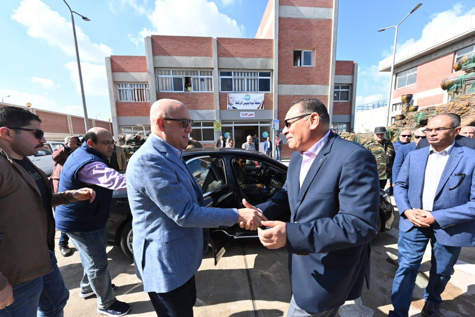 وزير الإسكان