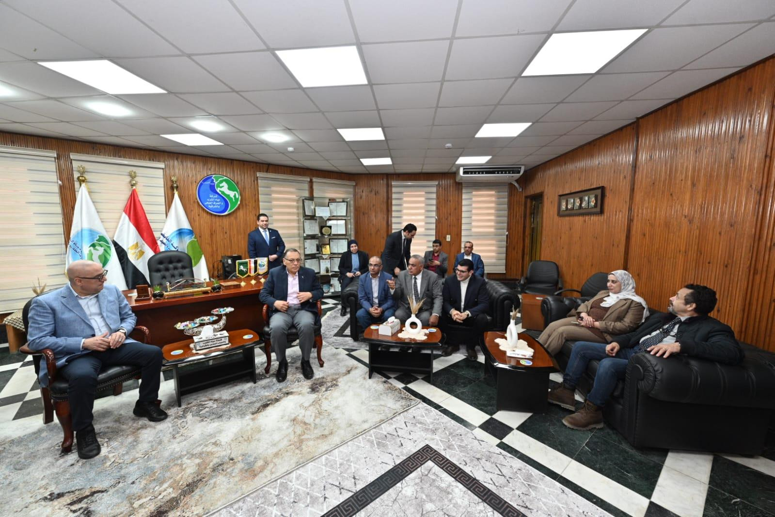 وزير الإسكان ومحافظ الشرقية